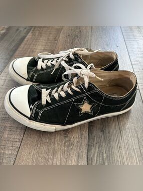 Converse One Star Black & White Sneakers Low Top Womens Size 10